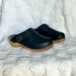 MIA clogs black size 37